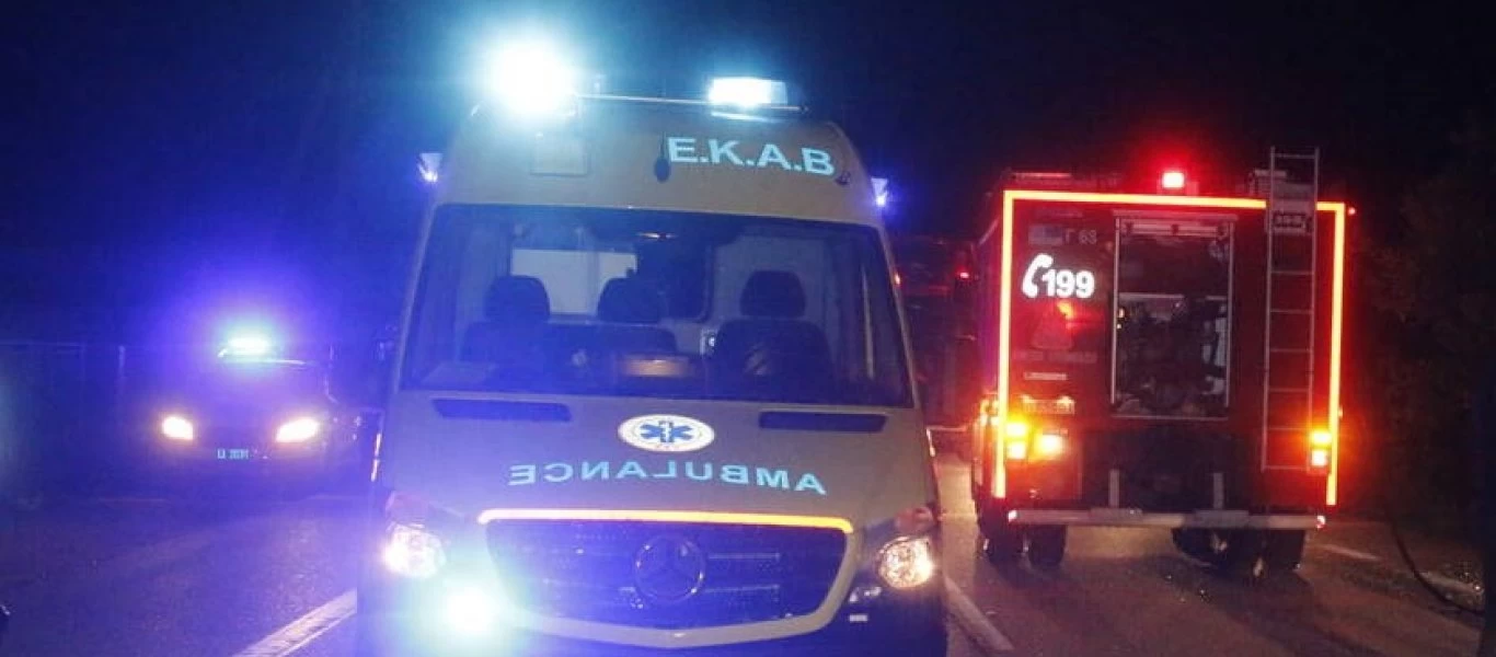 Αθηνών - Λαμίας: Τροχαίο με δυο τραυματίες στο ύψος της Βαρυμπόμπης (φωτό)